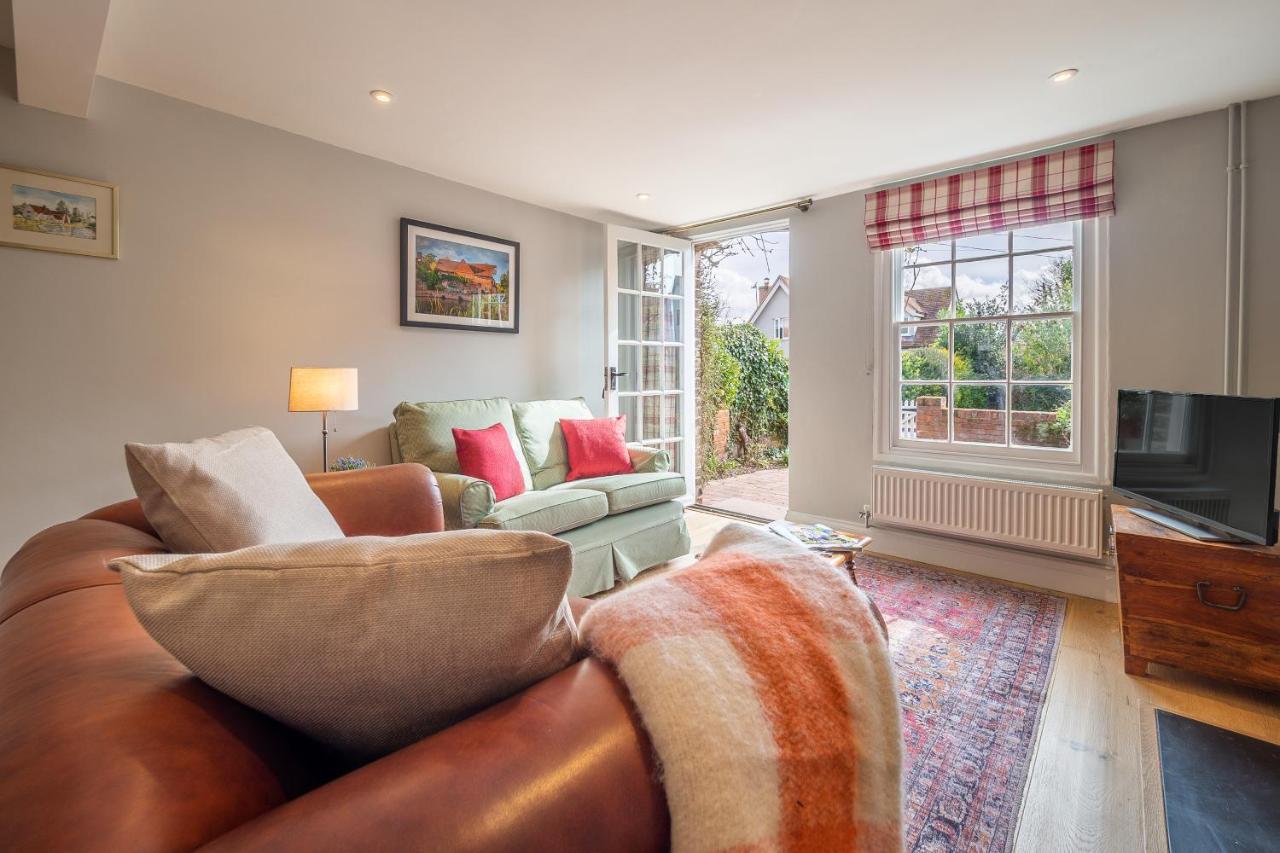 Adorable Cottage With A Log Burner In Heavenly Village - Constable Lodge Nayland Exterior photo